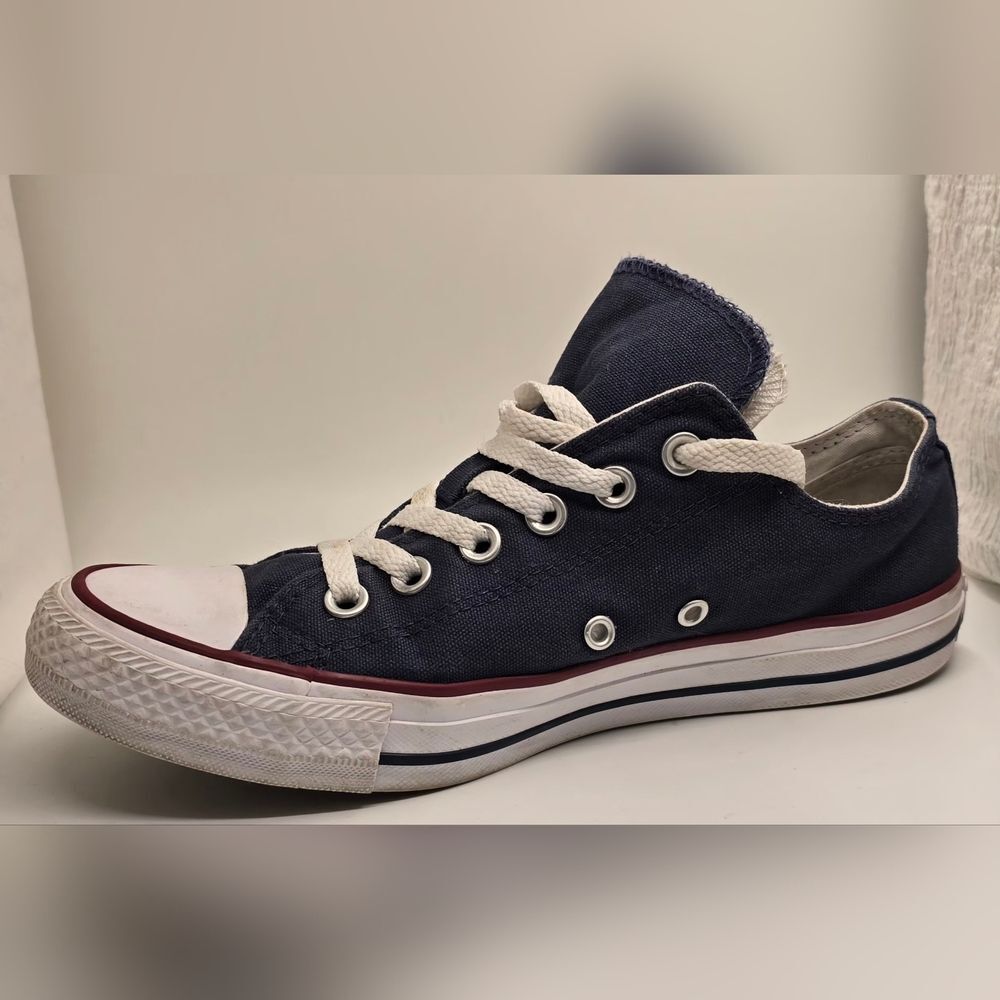 Converse Navy Canvas Women's Athletic Shoes 8 - Picture 6 of 8